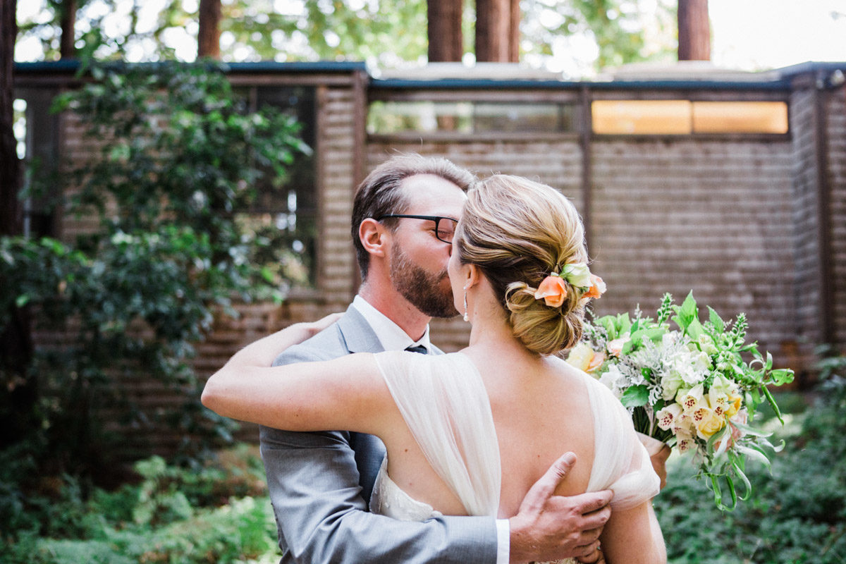 ithaca-barn-wedding-photographer