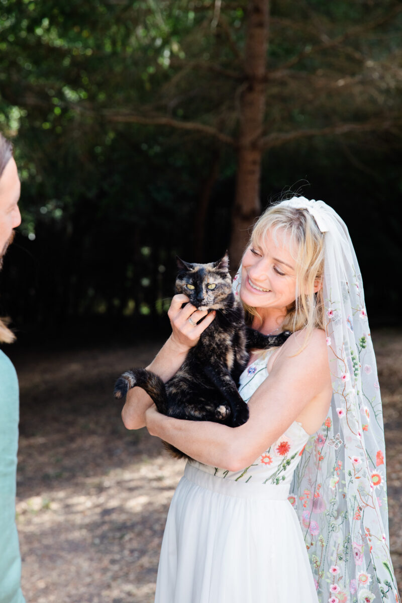 finger-lakes-farm-wedding-with-cats-ithaca-ny