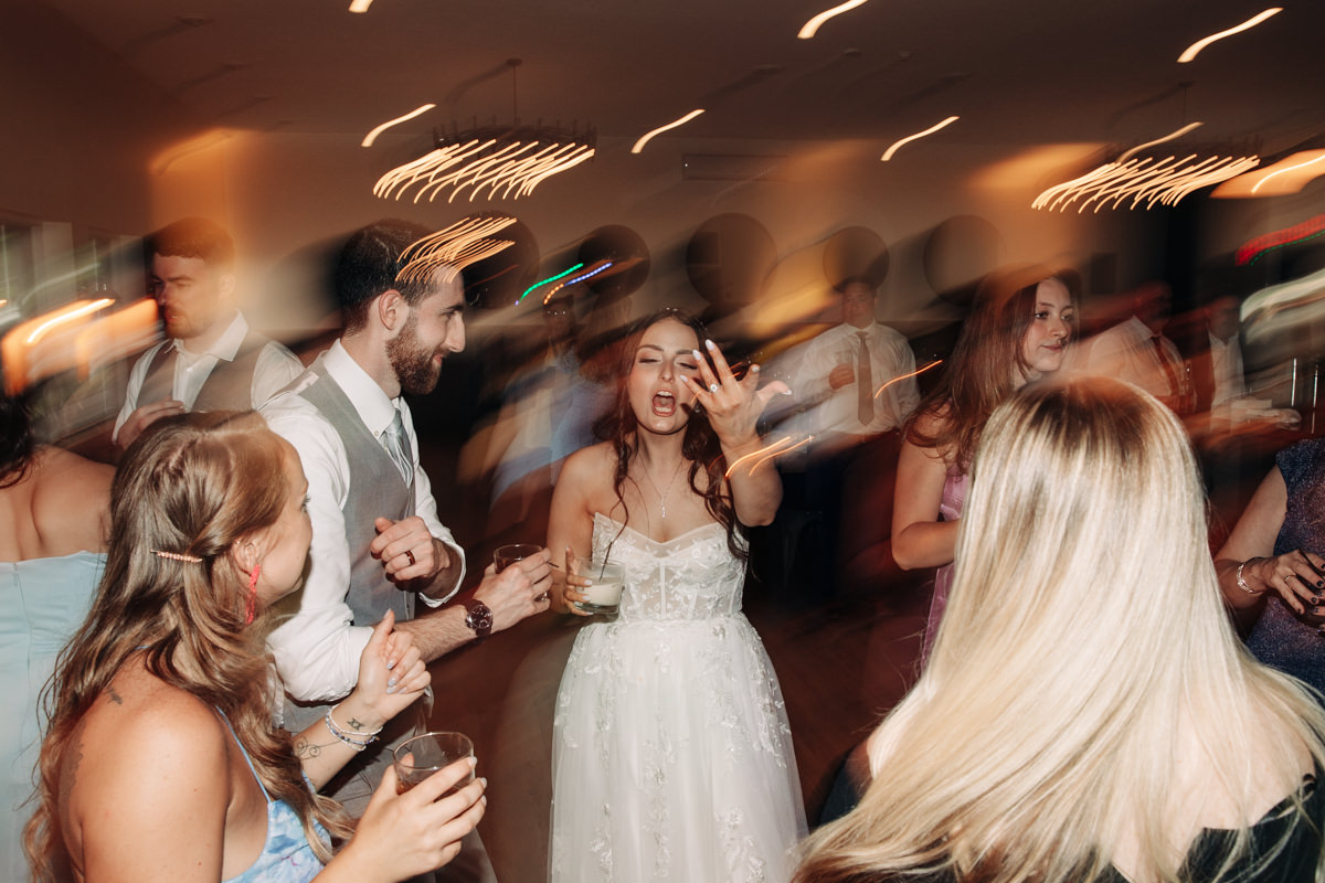 cayuga-shoreline-wedding-photography