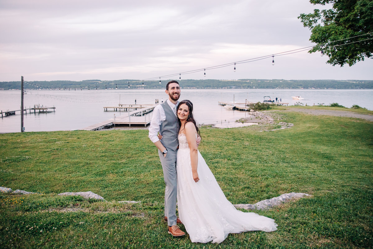 cayuga-shoreline-wedding-photography