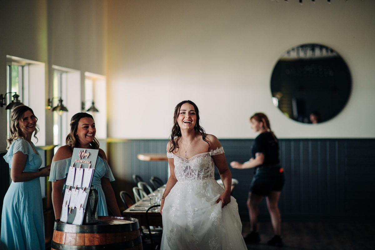 cayuga-shoreline-wedding-photography