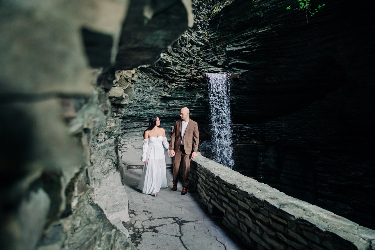 watkins-glen-engagement-session