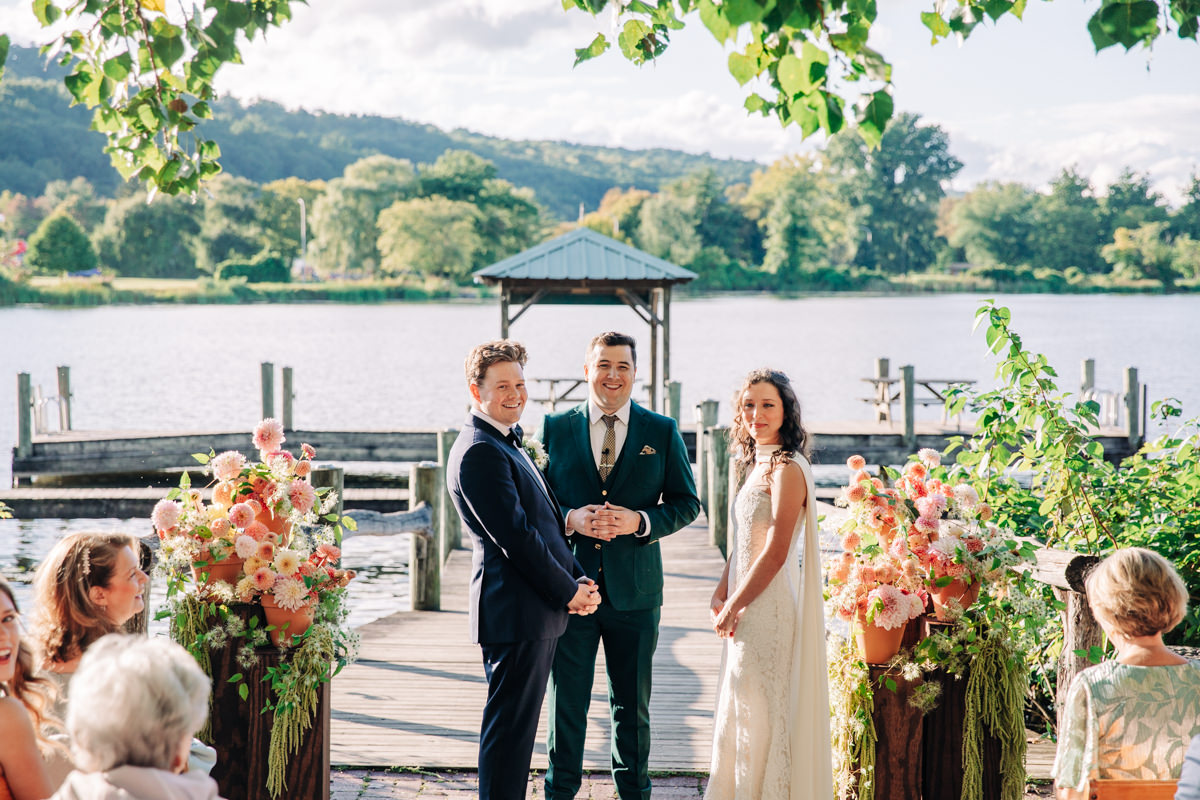 ithaca-farmers-market-wedding-photography