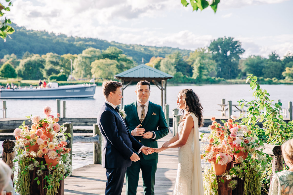 ithaca-farmers-market-wedding-photography