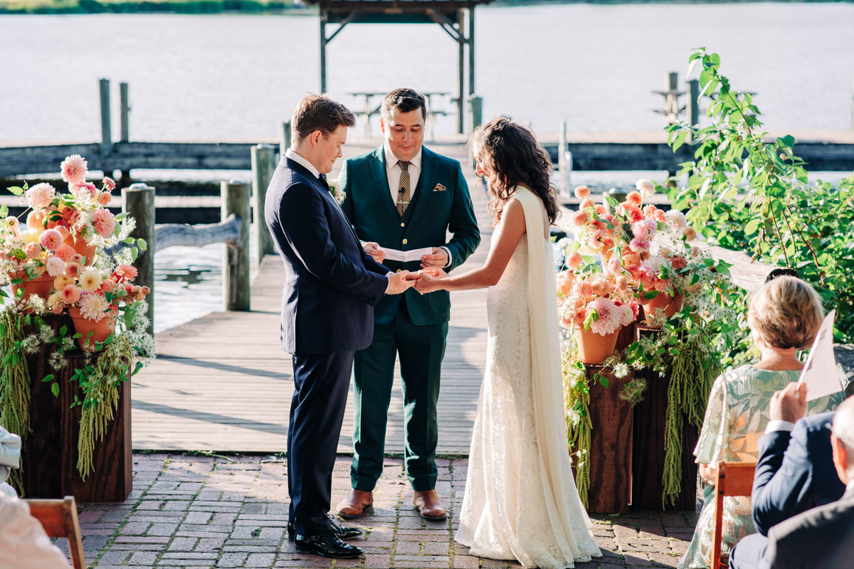 ithaca-farmers-market-wedding-photography
