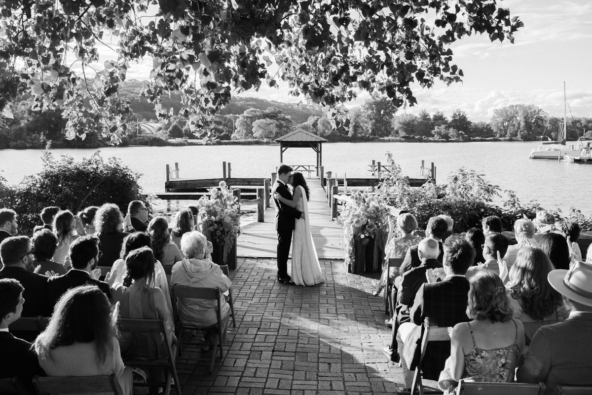 ithaca-farmers-market-wedding-photography