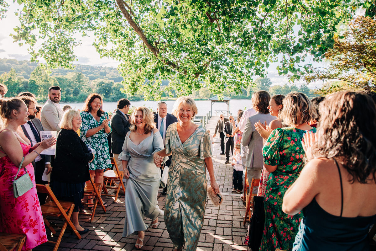 ithaca-farmers-market-wedding-photography