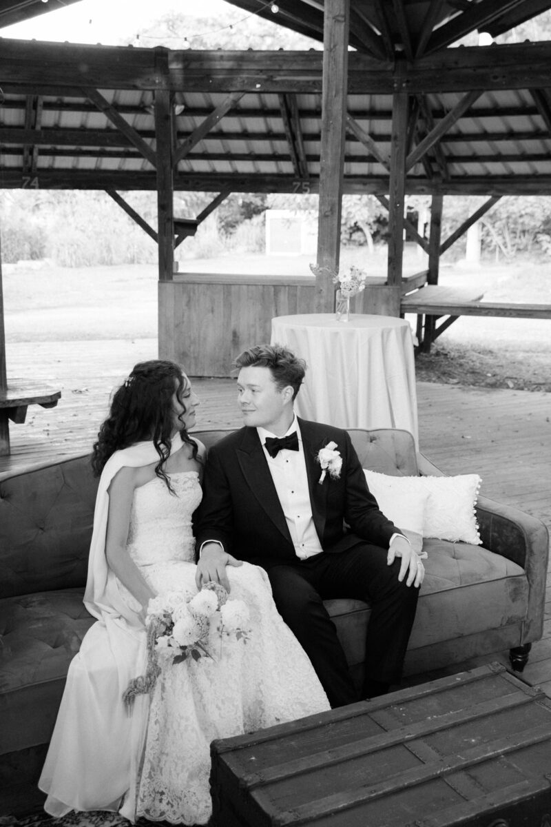 ithaca-farmers-market-wedding-photography