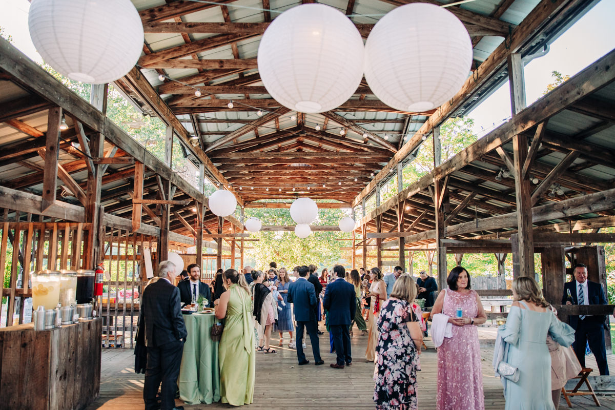 ithaca-farmers-market-wedding-photography
