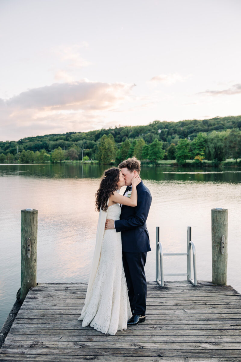 ithaca-farmers-market-wedding-photography