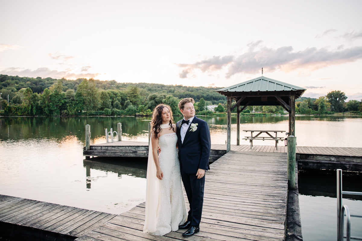 ithaca-farmers-market-wedding-photography