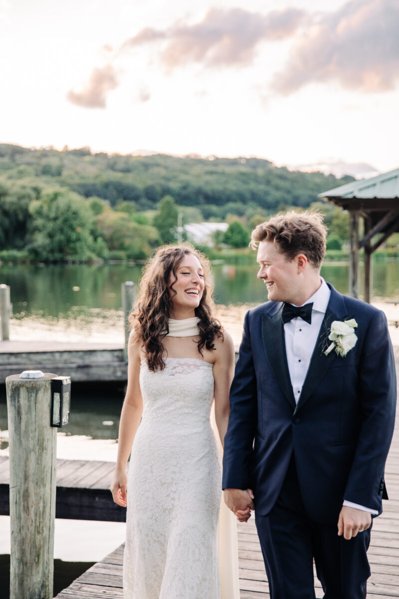 ithaca-farmers-market-wedding-photography