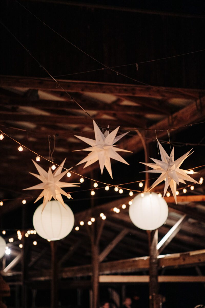 ithaca-farmers-market-wedding-photography
