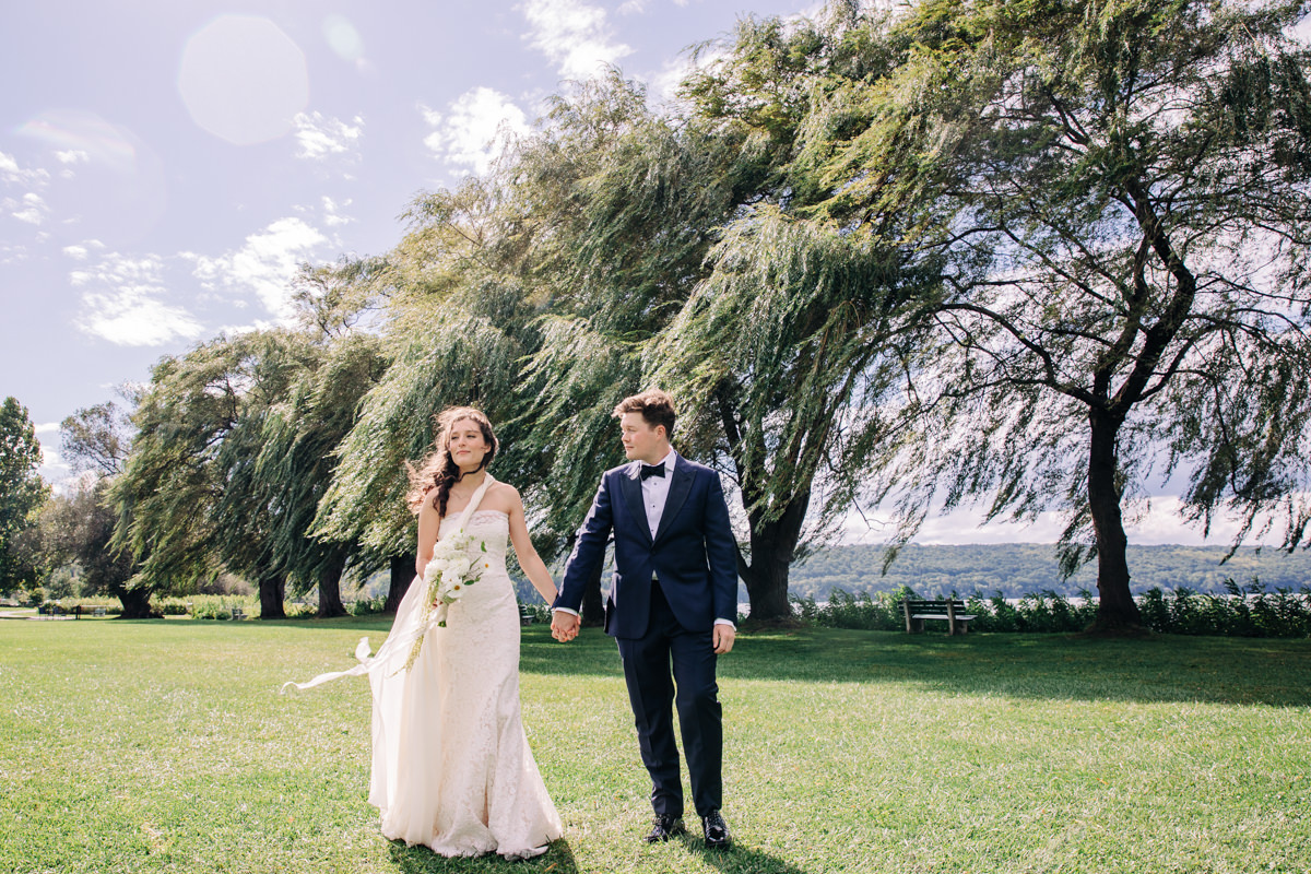 ithaca-farmers-market-wedding-photography