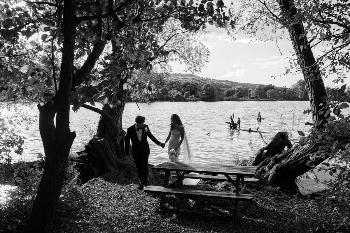 ithaca-farmers-market-wedding-photography