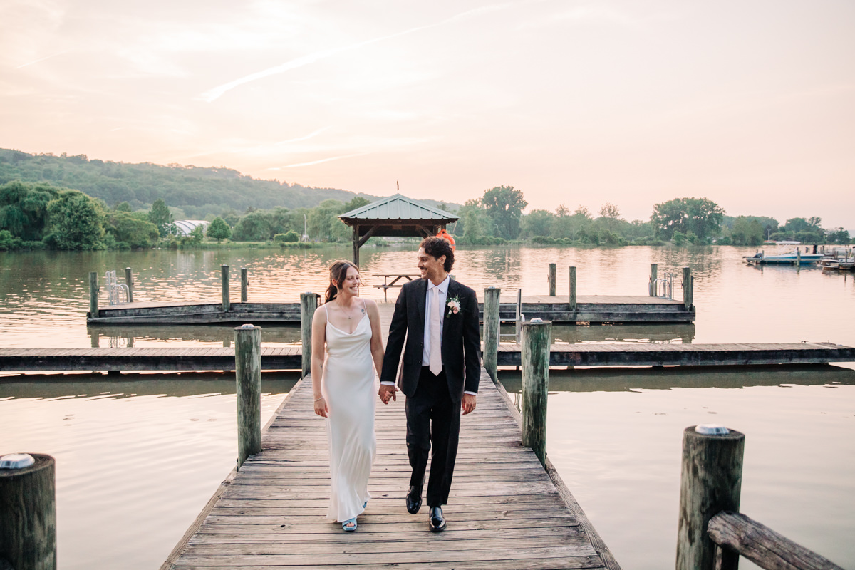 ithaca-farmers-market-wedding-photography