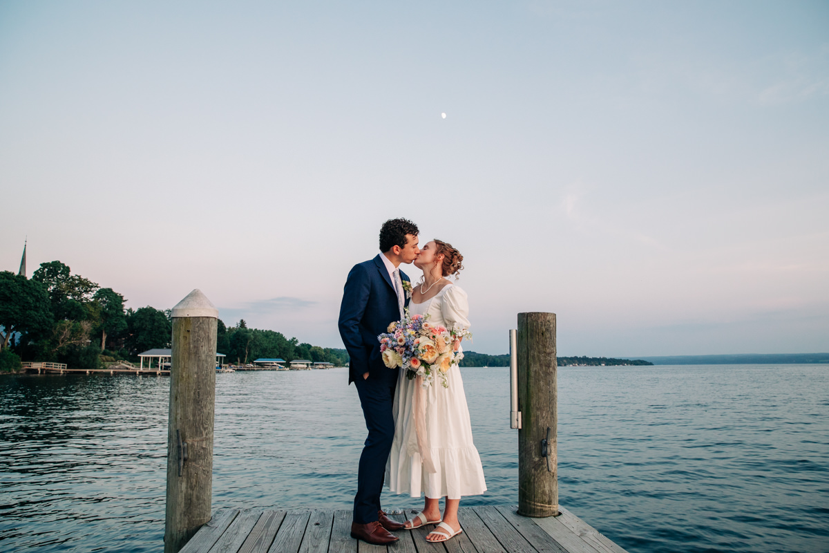 inns-of-aurora-wedding-photographer