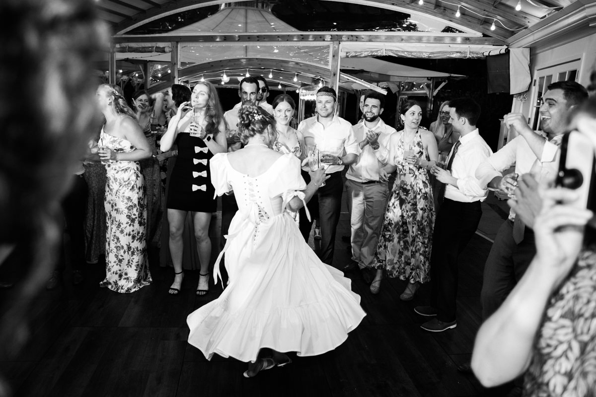 inns-of-aurora-wedding-photographer