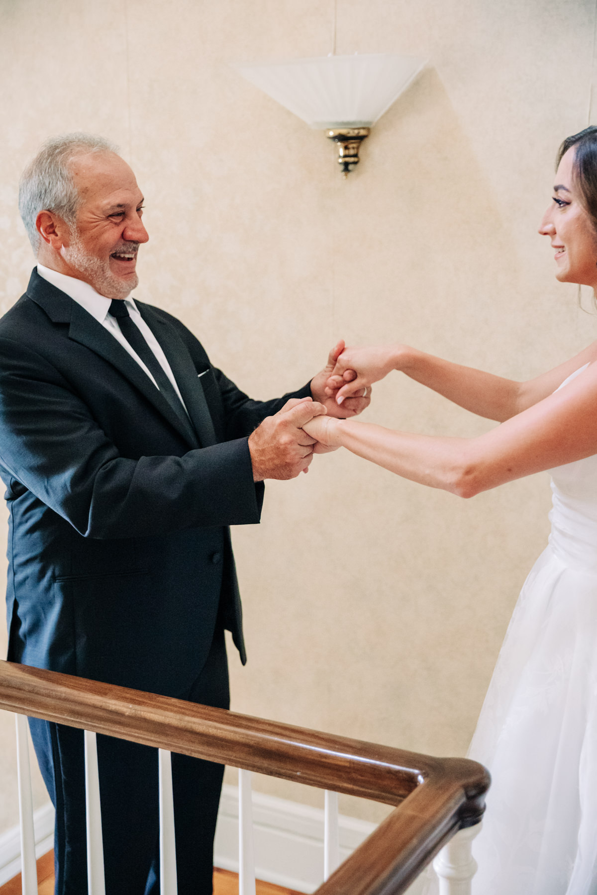 ithaca-ny-photojournalistic-wedding-photography