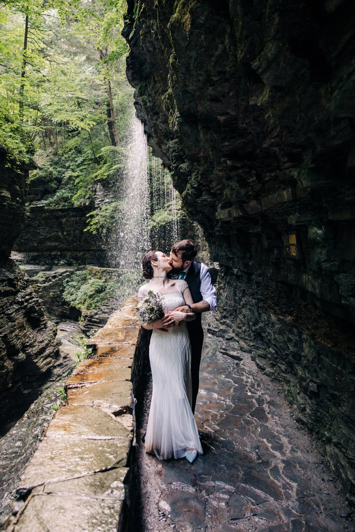 ithaca-ny-photojournalistic-wedding-photography