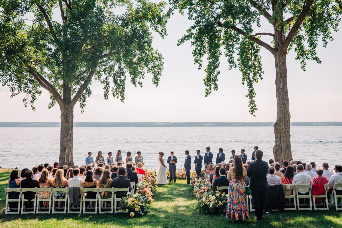 inns-of-aurora-wedding-photographer