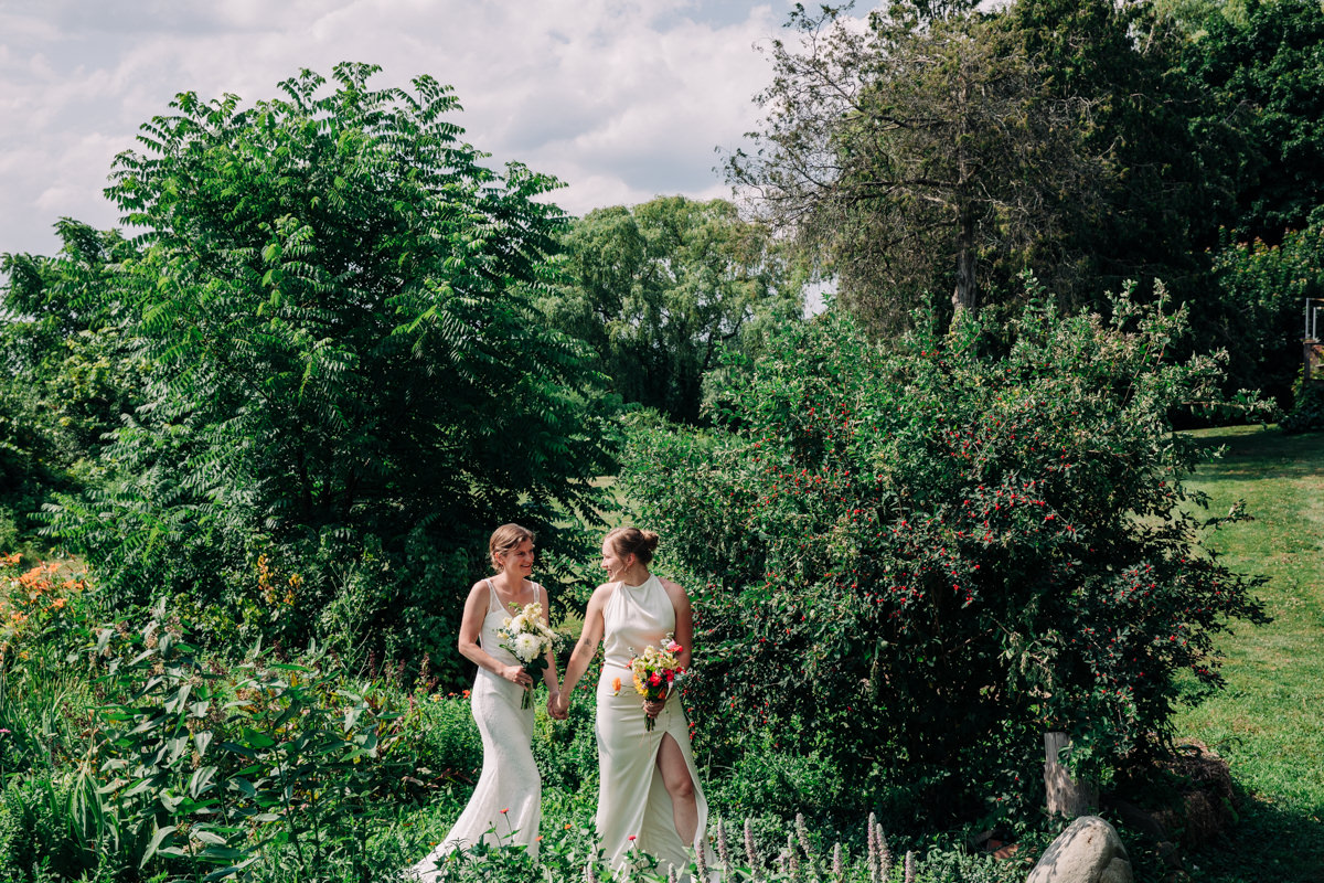 finger-lakes-lgbt-wedding-photographer