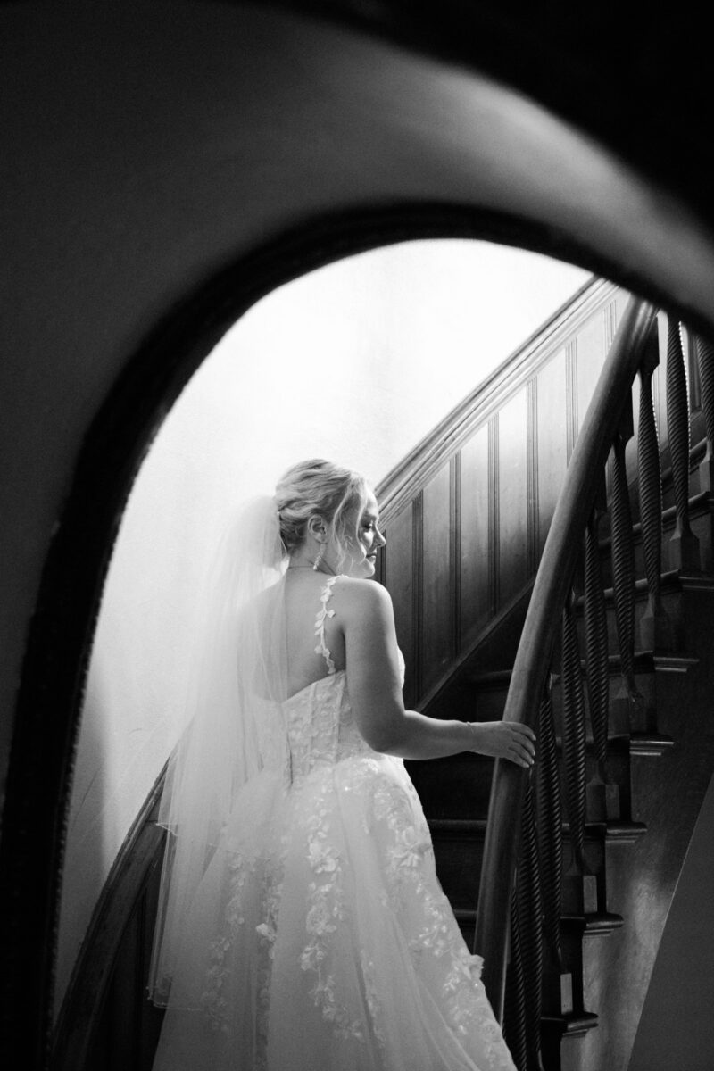 belhurst-castle-finger-lakes-wedding-photographer