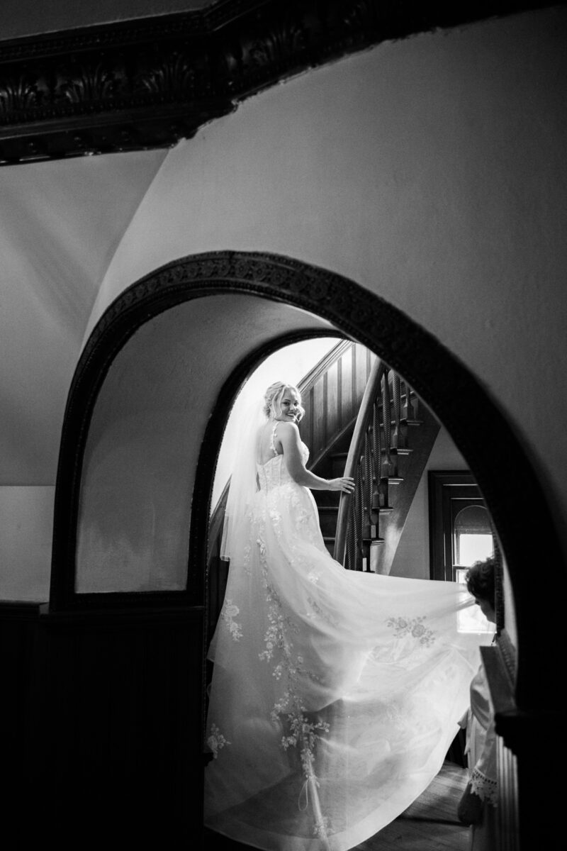 belhurst-castle-finger-lakes-wedding-photographer