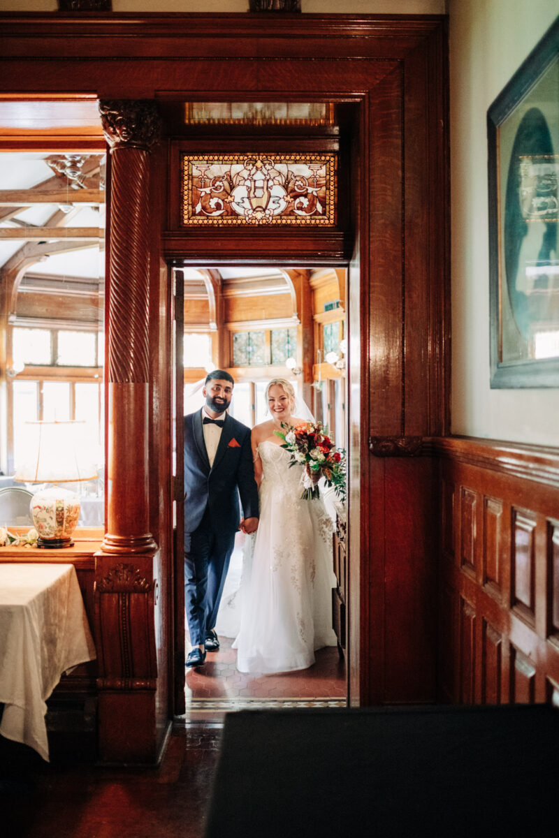 belhurst-castle-finger-lakes-wedding-photographer