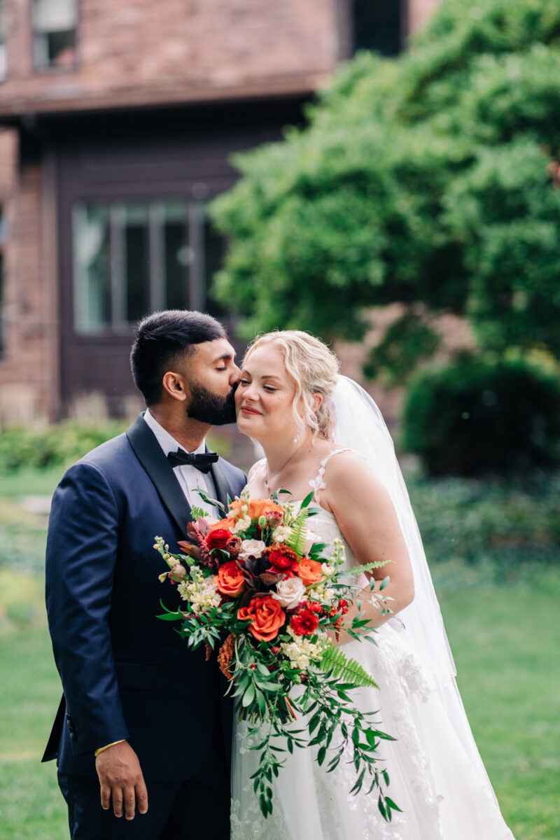 belhurst-castle-finger-lakes-wedding-photographer