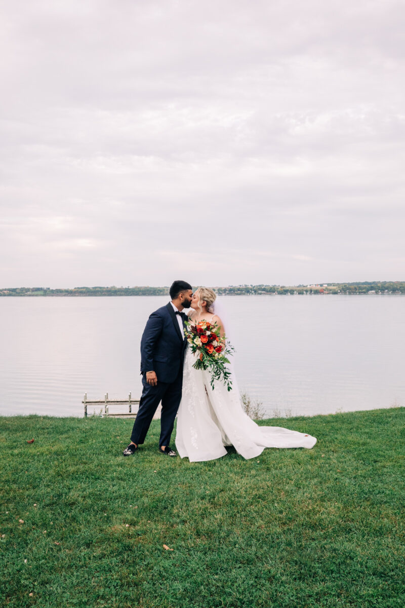 belhurst-castle-finger-lakes-wedding-photographer