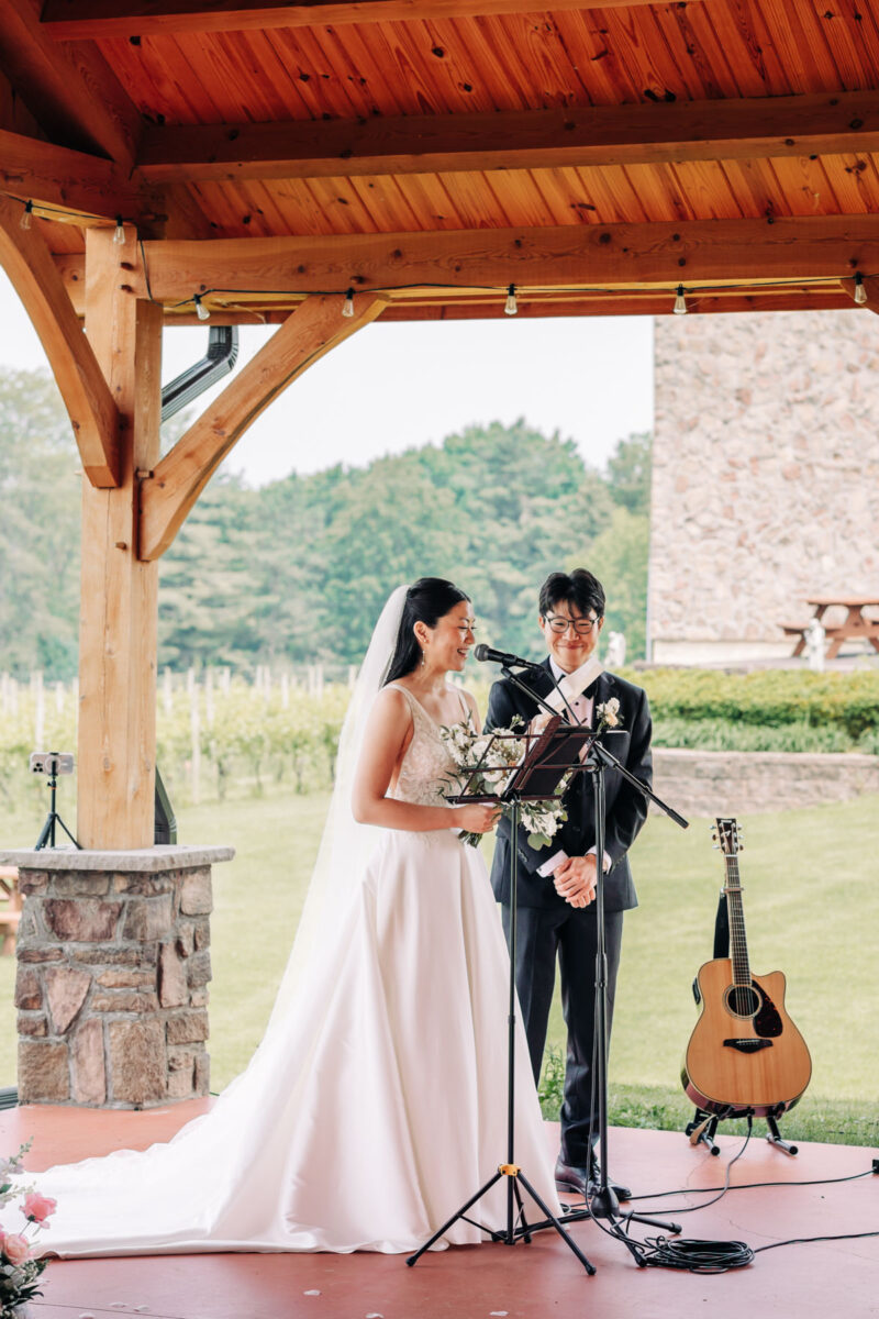 ventosa-vineyards-finger-lakes-wedding-photographer