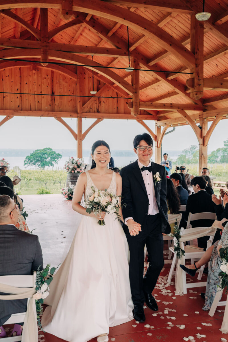 ventosa-vineyards-finger-lakes-wedding-photographer