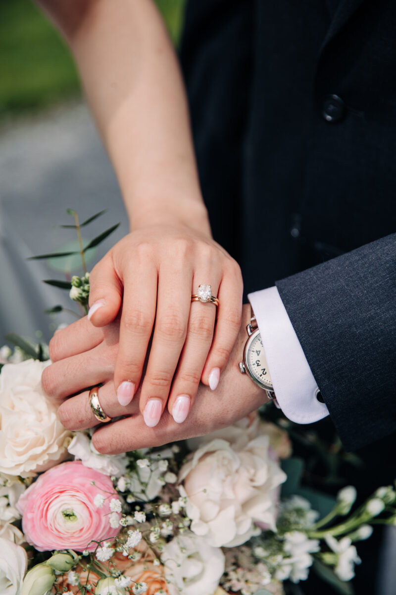 ventosa-vineyards-finger-lakes-wedding-photographer
