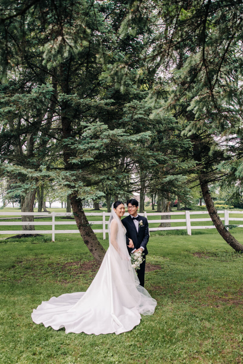 ventosa-vineyards-finger-lakes-wedding-photographer