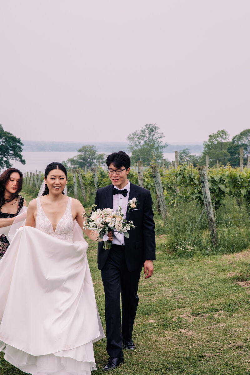 ventosa-vineyards-finger-lakes-wedding-photographer