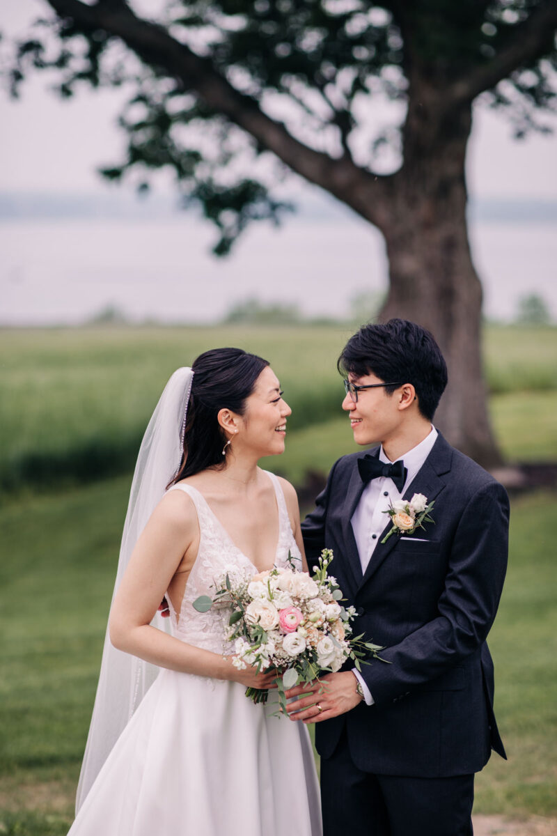 ventosa-vineyards-finger-lakes-wedding-photographer